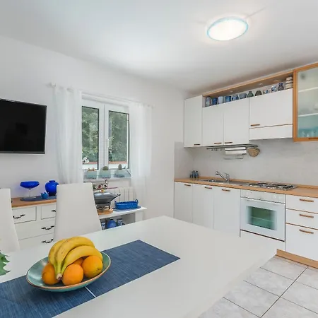 Willa Anna With Pool By *