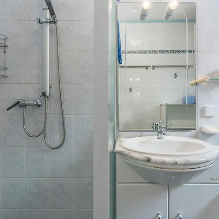 Anna With Pool By Willa *