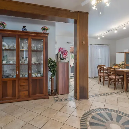 Anna With Pool By * Poreč