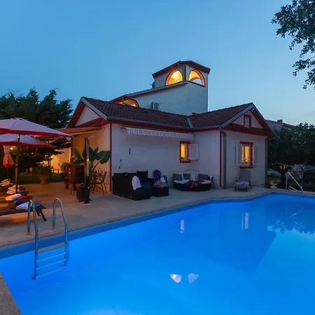 Anna With Pool By * Porec