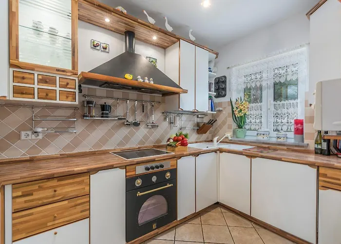 빌라 Anna With Pool By