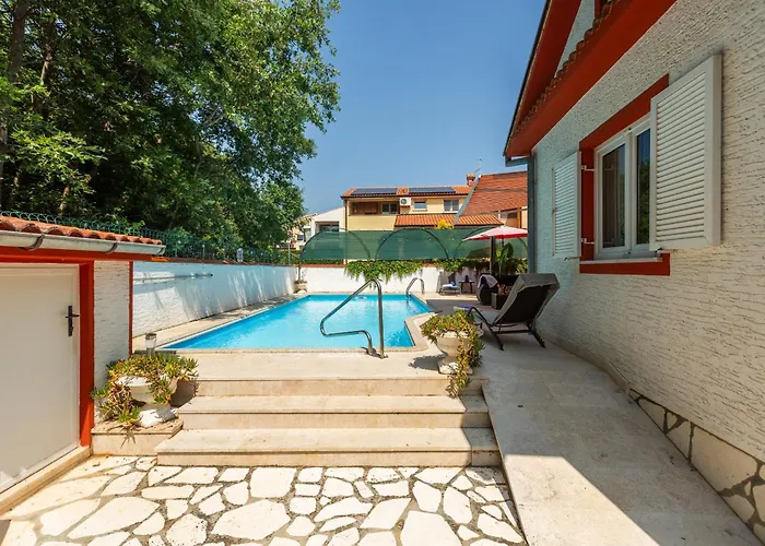 Anna With Pool By ヴィラ *