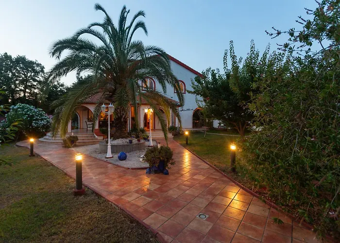 Villa Anna With Pool By Poreč