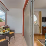 Villa Anna With Pool By