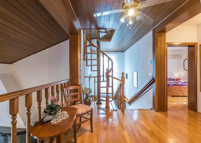 Anna With Pool By * Poreč