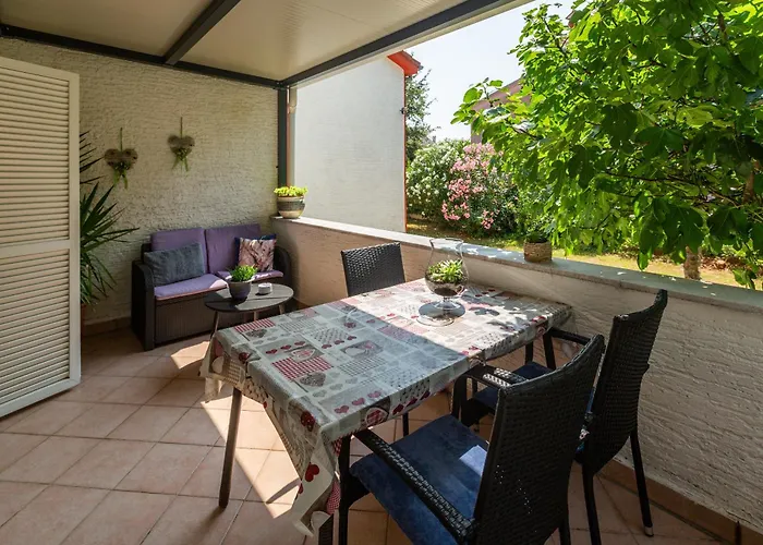 Villa Anna With Pool By *